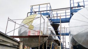 Монтаж изоляции и окожушки